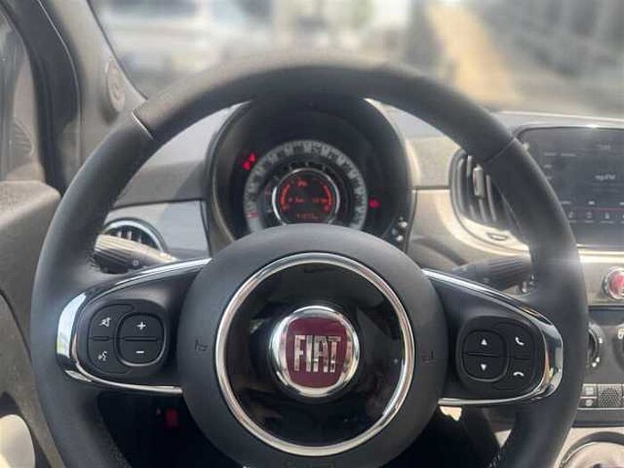Fiat 500 DOLCE VITA Klima Glasdach Parksensoren