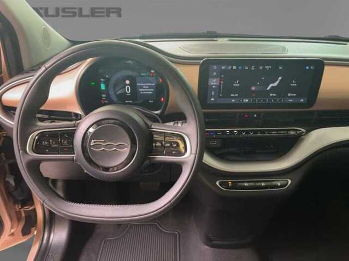Fiat 500e ICON Rückfahrkamera Klimaautomatik Panoramadach Navi