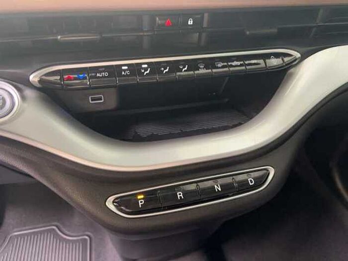 Fiat 500e ICON Rückfahrkamera Klimaautomatik Panoramadach Navi