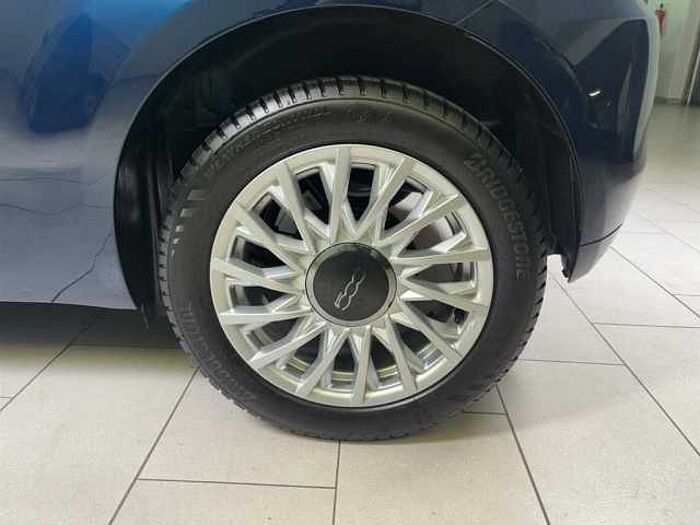 Fiat 500 1.0 GSE Klimaautoamtik Einparkhilfe hinten Navi