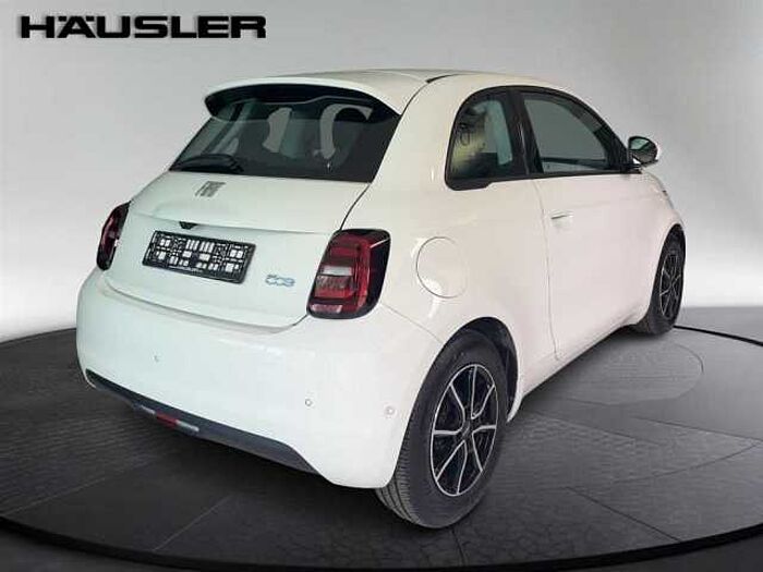 Fiat 500e PDC Rückfahrkamera Klimaautomatik Sitzheizung