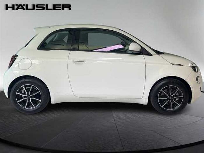 Fiat 500e PDC Rückfahrkamera Klimaautomatik Sitzheizung