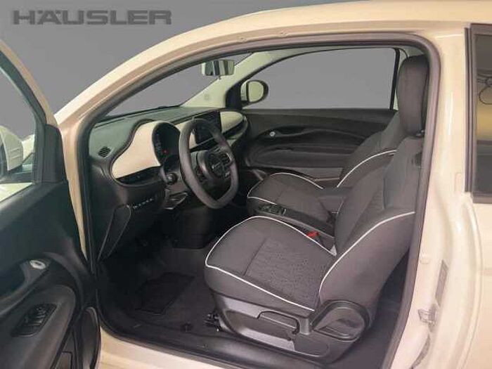 Fiat 500e PDC Rückfahrkamera Klimaautomatik Sitzheizung