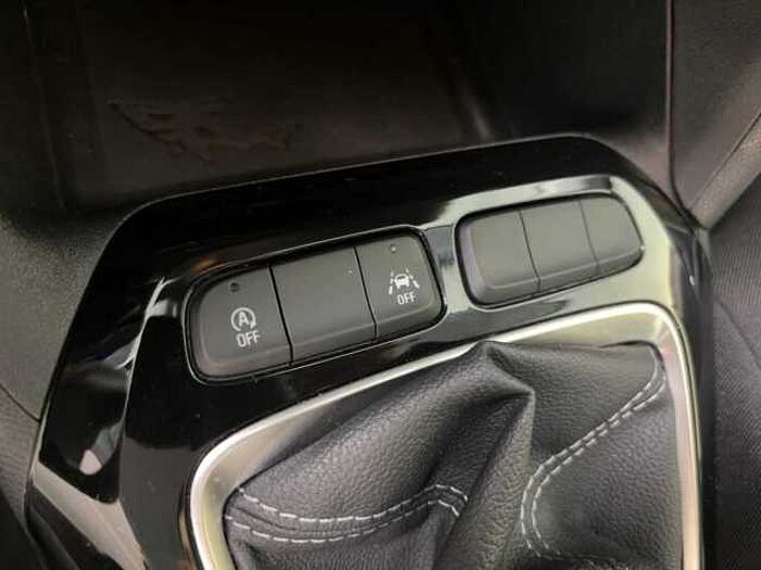 Opel Corsa 1.2 Einparkhilfe hinten Klimaanlage LED