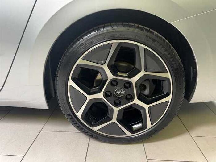 Opel Astra Ultimate 1.5 Automatik Kamera Schiebedach LED Navi