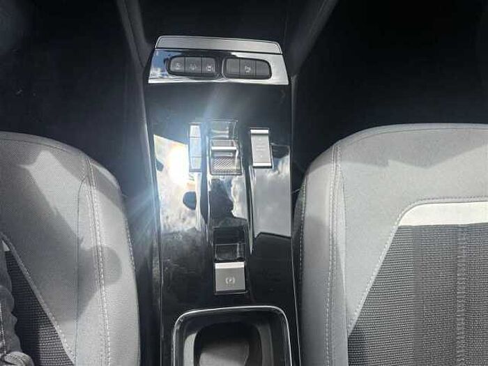Opel Mokka Elegance 130Ps Automatik Navi Kamera LED ACC Carplay uvm.