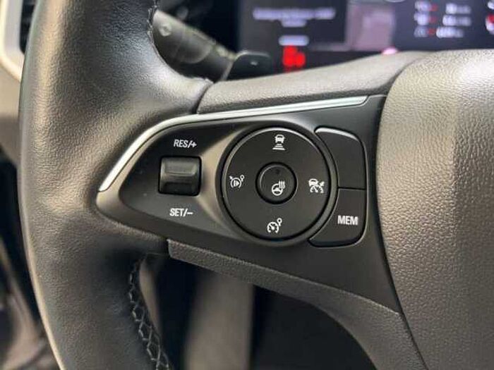 Opel Grandland X Ultimate PDC 360° Kamera AHK Navi LED KeyLess Sitzeizung