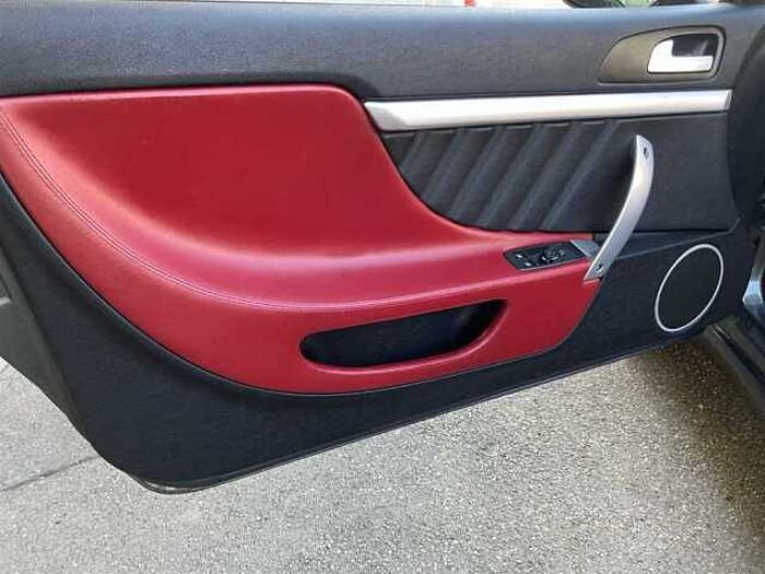 Alfa Romeo Spider 1.8 TBi Xenon PDC Sitzheizung Leder Poltrona Frau