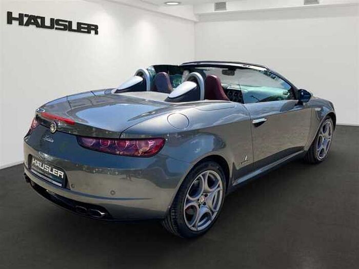 Alfa Romeo Spider 1.8 TBi Xenon PDC Sitzheizung Leder Poltrona Frau