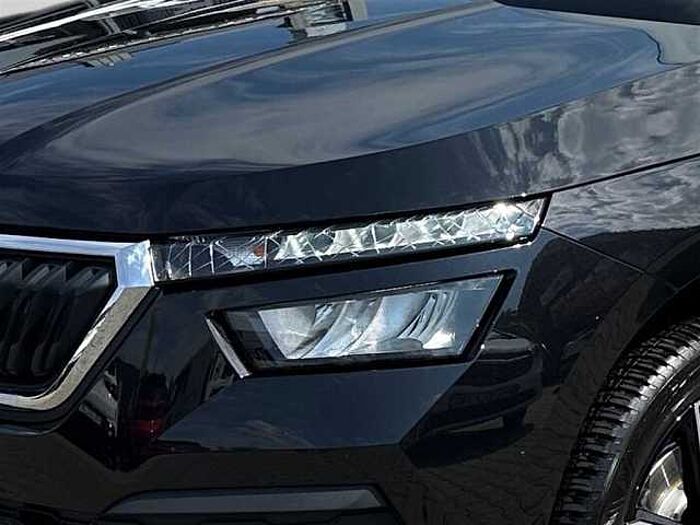 SKODA Kamiq Tour 110Ps Automatik Navi LED PDC SHZ Carplay uvm.