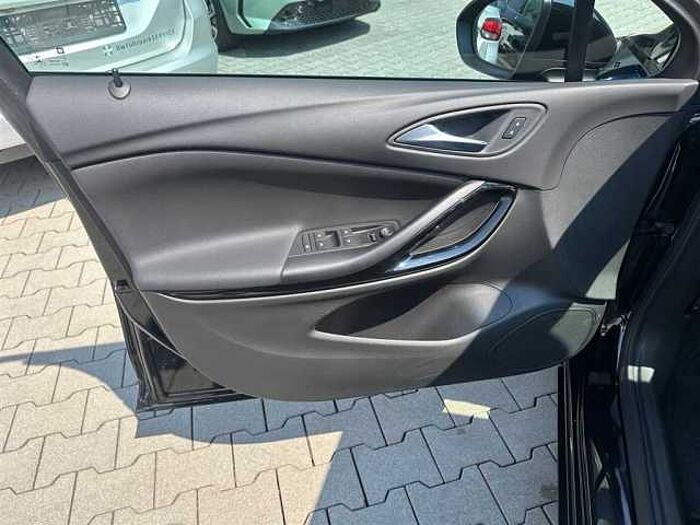 Opel Astra K ST Elegance Navi LED Kamera PDC SHZ Carplay uvm.