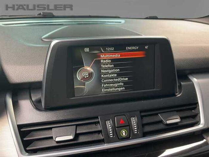 BMW 220 Active Tourer xDrive Automatik SchiebedachSitzheizung LED Navi