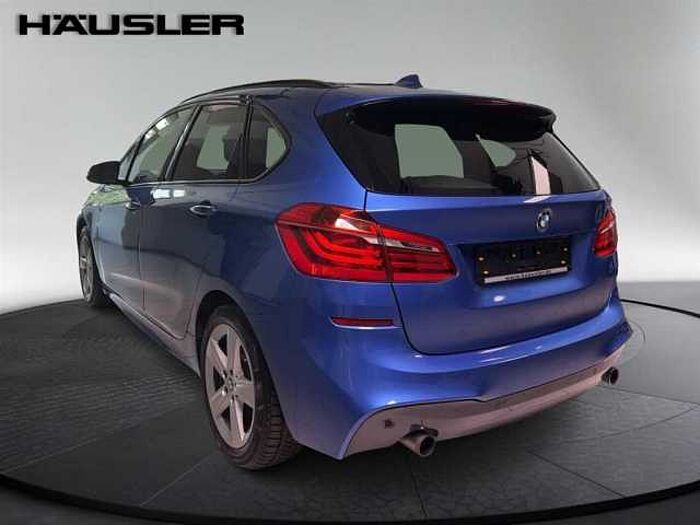 BMW 220 Active Tourer xDrive Automatik SchiebedachSitzheizung LED Navi