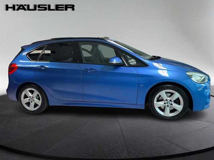 BMW 220 Active Tourer xDrive Automatik SchiebedachSitzheizung LED Navi