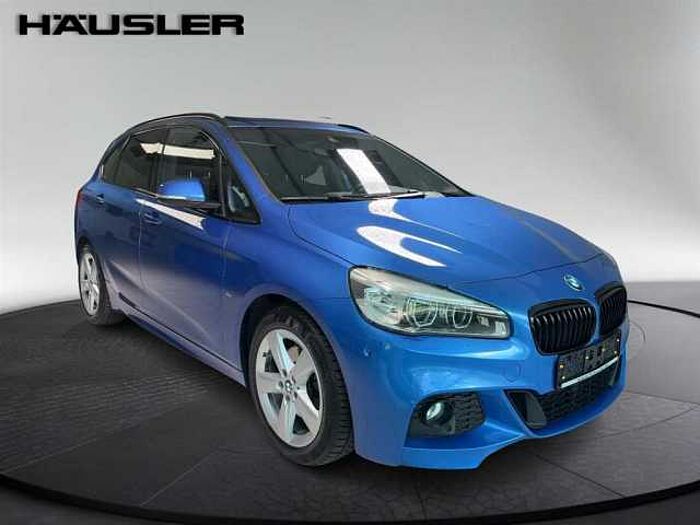 BMW 220 Active Tourer xDrive Automatik SchiebedachSitzheizung LED Navi