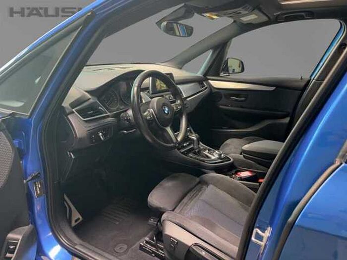 BMW 220 Active Tourer xDrive Automatik SchiebedachSitzheizung LED Navi