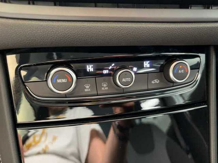 Opel Grandland X Enjoy 1.2 Automatik Klimaautomatik LED Navi Carplay