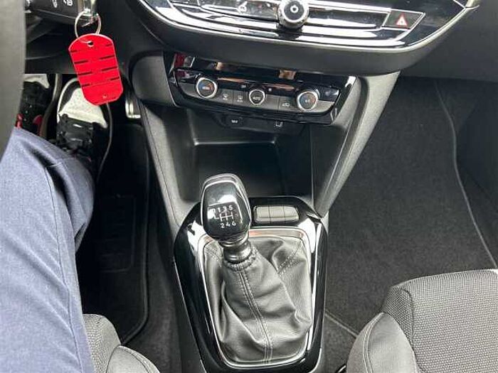 Opel Corsa GS. 1.2T Rückfahrkamera*Klimaautomatik*Carplay