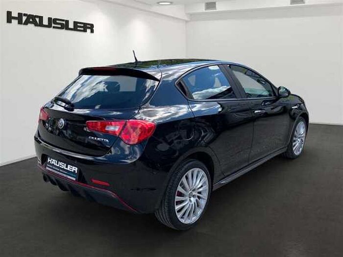 Alfa Romeo Giulietta 1.4T Sport Xenon Navi Leder PDC Sitzheizung Carbon-Paket