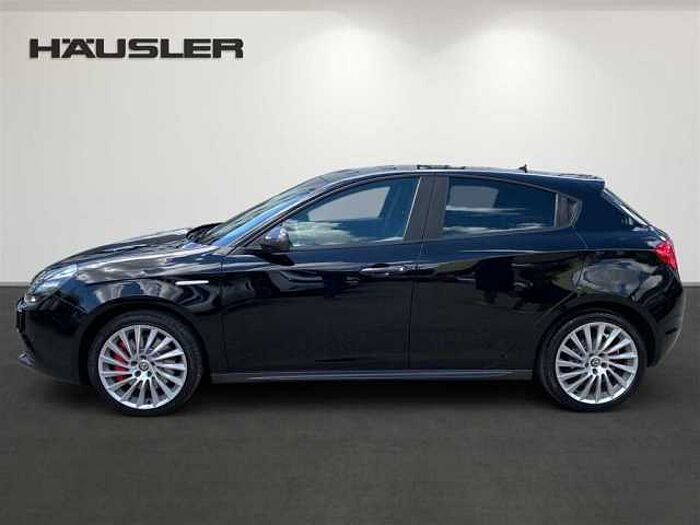 Alfa Romeo Giulietta 1.4T Sport Xenon Navi Leder PDC Sitzheizung Carbon-Paket