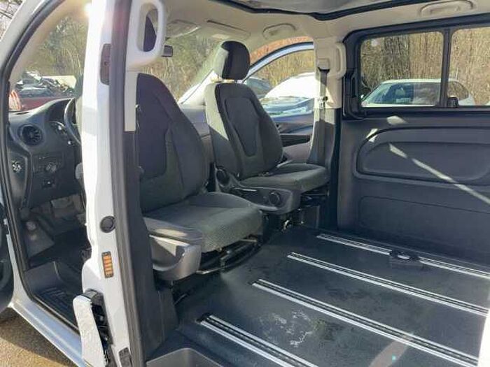Mercedes-Benz Vito Tourer Crosscamp Base X 116D 4x4 *Navi*Kamera*Sitzheizung*AHK*uvm*