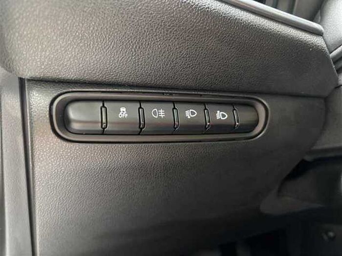 Fiat 500e Neuer 500 Klimaautomatik CarPlay Verkehrsschilderkennung