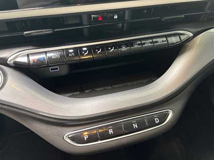 Fiat 500e Neuer 500 Klimaautomatik CarPlay Verkehrsschilderkennung