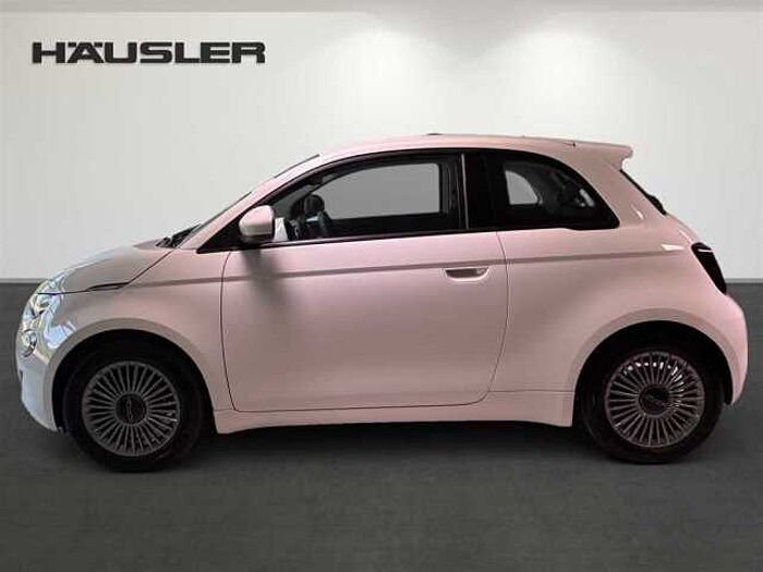 Fiat 500e Neuer 500 Klimaautomatik CarPlay Verkehrsschilderkennung