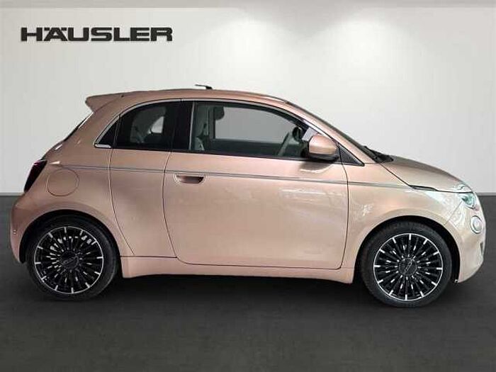Fiat 500e La Prima 3+1 Leder Panorama LED Sitzheizung Kamera
