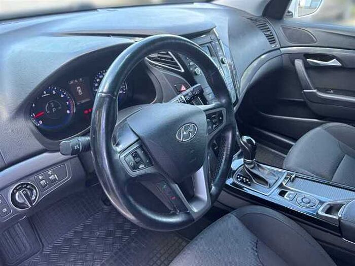 Hyundai i40 2.0 GDI Trend Klima, AHK, Sitzheiz., Lenkradheiz.,