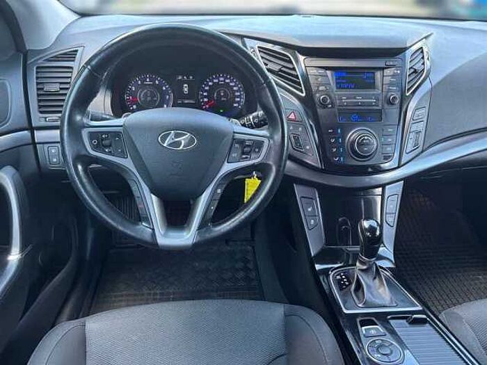 Hyundai i40 2.0 GDI Trend Klima, AHK, Sitzheiz., Lenkradheiz.,