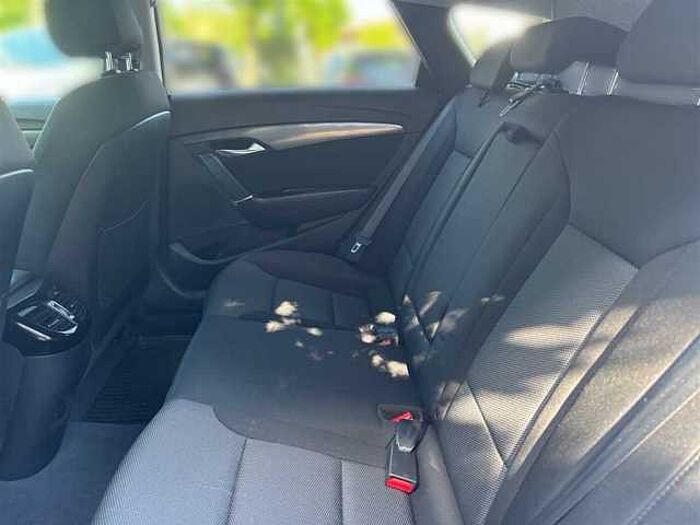 Hyundai i40 2.0 GDI Trend Klima, AHK, Sitzheiz., Lenkradheiz.,