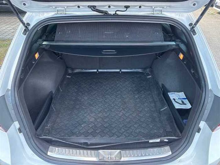 Hyundai i40 2.0 GDI Trend Klima, AHK, Sitzheiz., Lenkradheiz.,