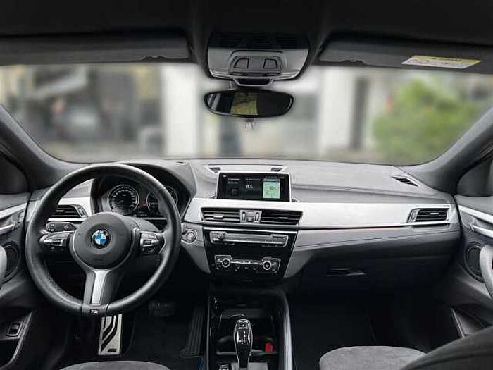 BMW X2 20d M-Paket Kamera HUD ACC AHK LED