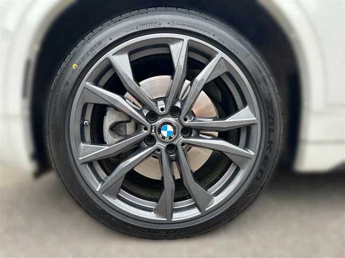 BMW X2 20d M-Paket Kamera HUD ACC AHK LED
