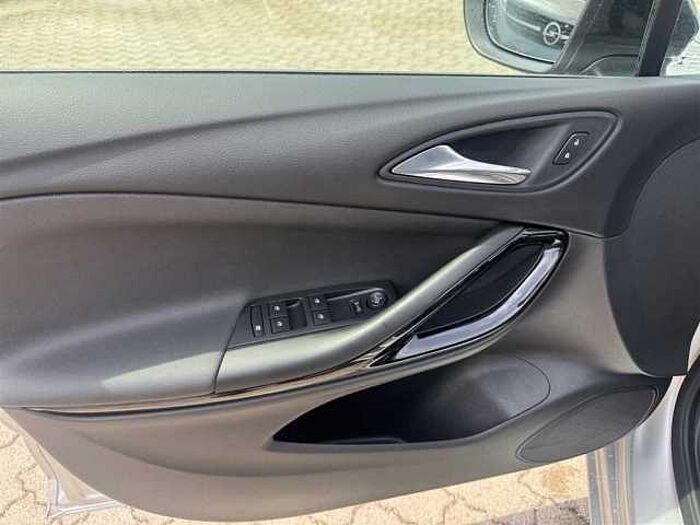 Opel Astra ELEGANCE Parkpilot Sitzheizung Klimaautomatik
