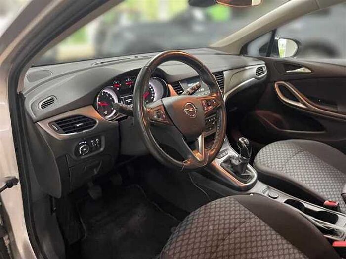 Opel Astra ST 1.2T Navi PDC SHZ LHZ