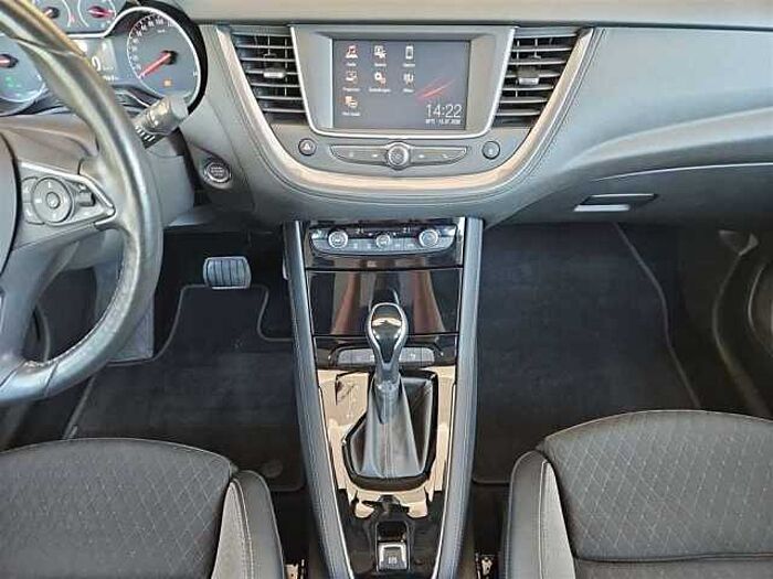 Opel Grandland X 1.2T AT Inno. LED Klimaauto Keyless el. Heckklappe