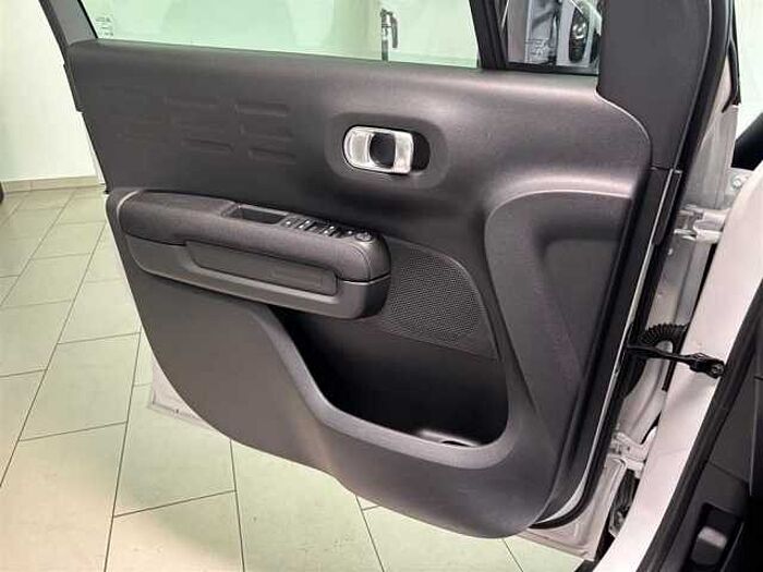 Citroen C3 Aircross PT 1.2 Automatik PDC Kamera Sitzheizung LED Navi