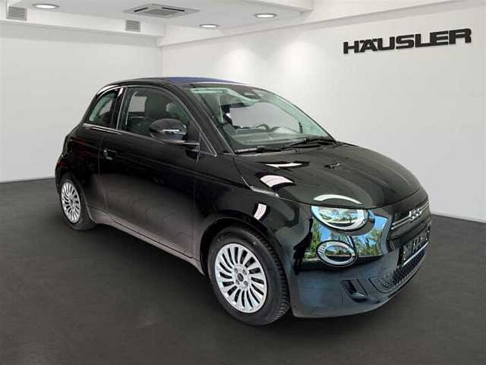 Fiat 500e Klimaanlage Tempomat Verkehrsschilderkennung