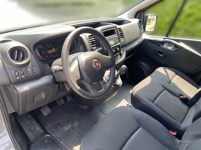 Fiat Talento 1.6 Klima Kamera PDC AHK 9 Sitze