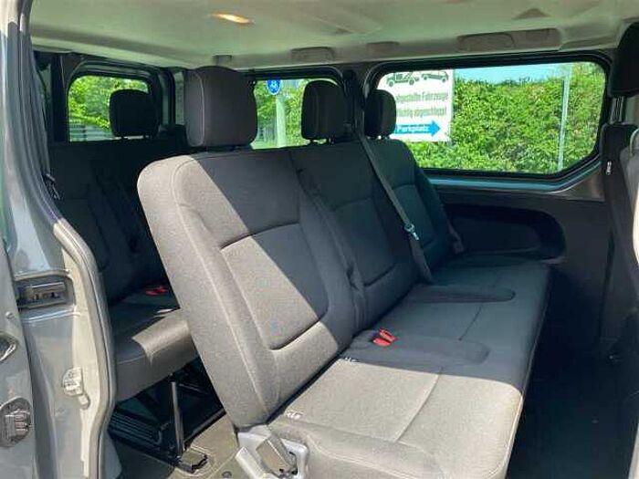 Fiat Talento 1.6 Klima Kamera PDC AHK 9 Sitze