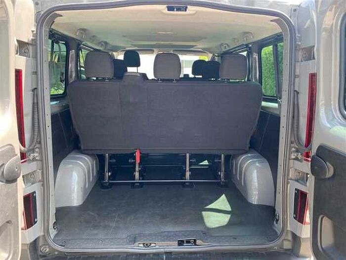 Fiat Talento 1.6 Klima Kamera PDC AHK 9 Sitze