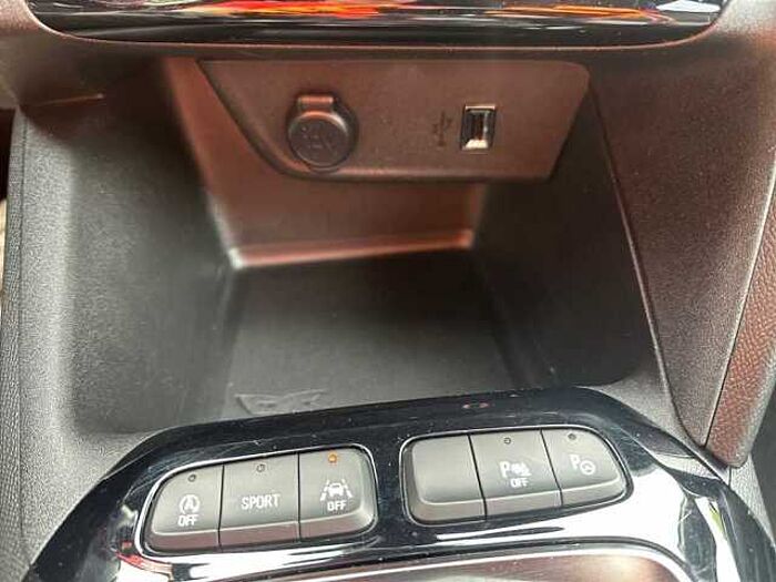 Opel Corsa, GS, 1.2 Beheizbares Lederlenkrad,LED-Nebelscheinwerfer,Klimatisierungsau
