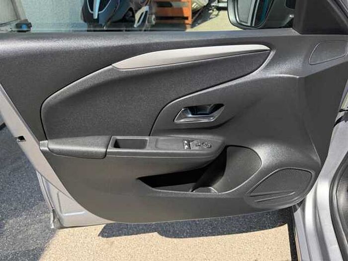 Opel Corsa 1.2 Edition PDC Bluetooth Sitzheizung Tempomat Klima