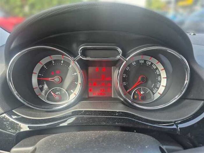 Opel Adam 1.0 Turbo Slam
