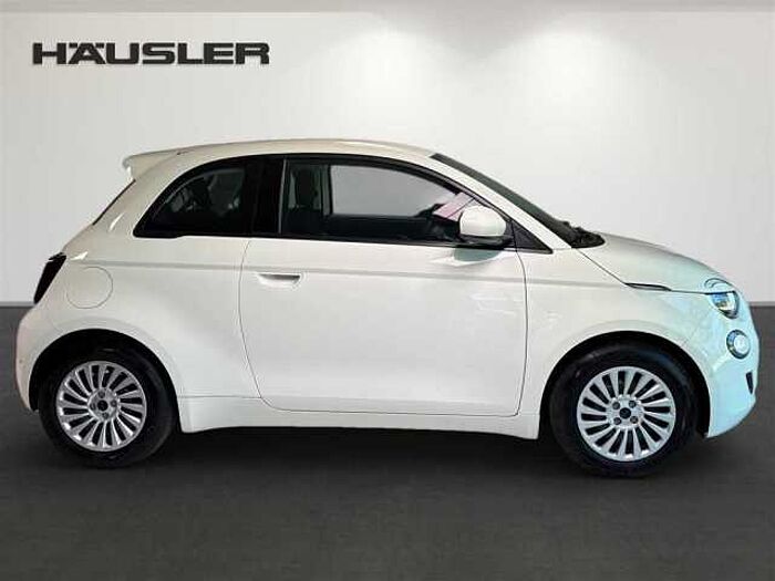 Fiat 500e PDC Rückfahkamera Sitzheizung KeyLess Navi