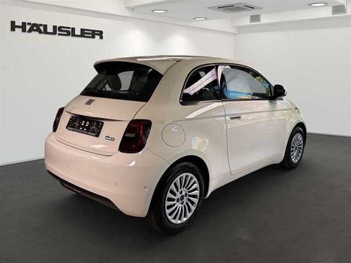 Fiat 500e PDC Rückfahkamera Sitzheizung KeyLess Navi