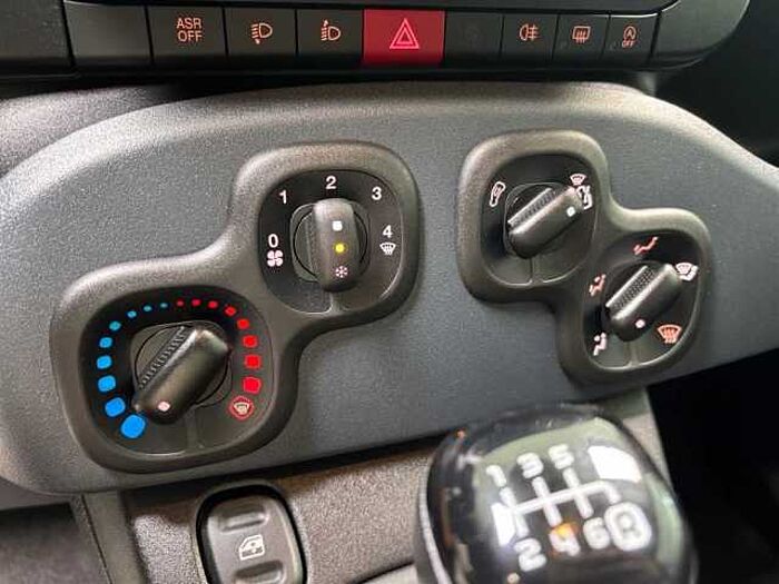 Fiat Panda 1.0 Hybrid GSE Klimaanlage Einparkhilfe hinten