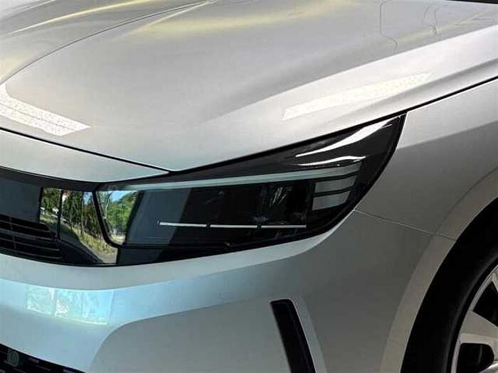 Opel Corsa 1.2 PDC hinten Klima LED Verkehrsschilderkennung